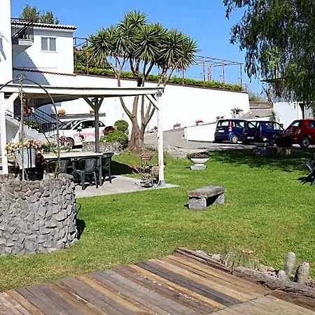 Hotel Enchanted Garden A Stones Throw From The Center